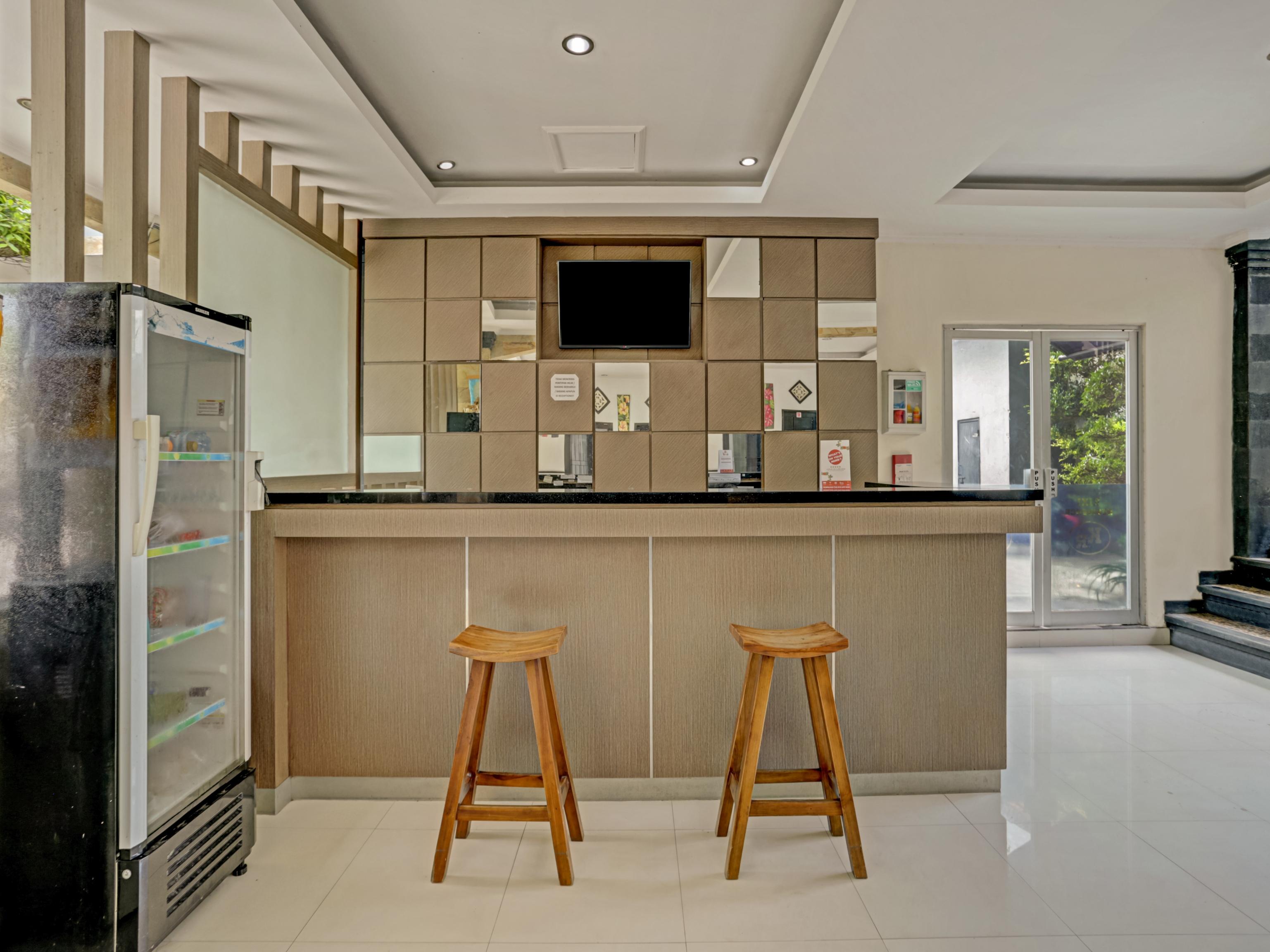 Super Oyo 3904 Kiki Residence Bali Legian  Exterior photo
